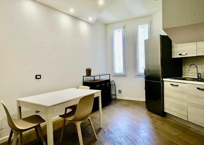 Gulli 19 Flat Apartment Parma